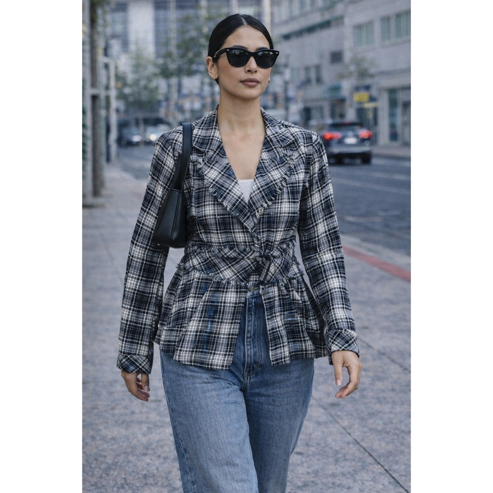 Nanette Lepore Plaid Blazer Womens 6 Black White Wool Fringe Toggle Excellent